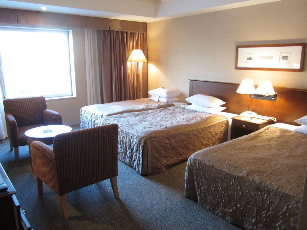 Rembrandt Hotel Ebina Bagian luar foto