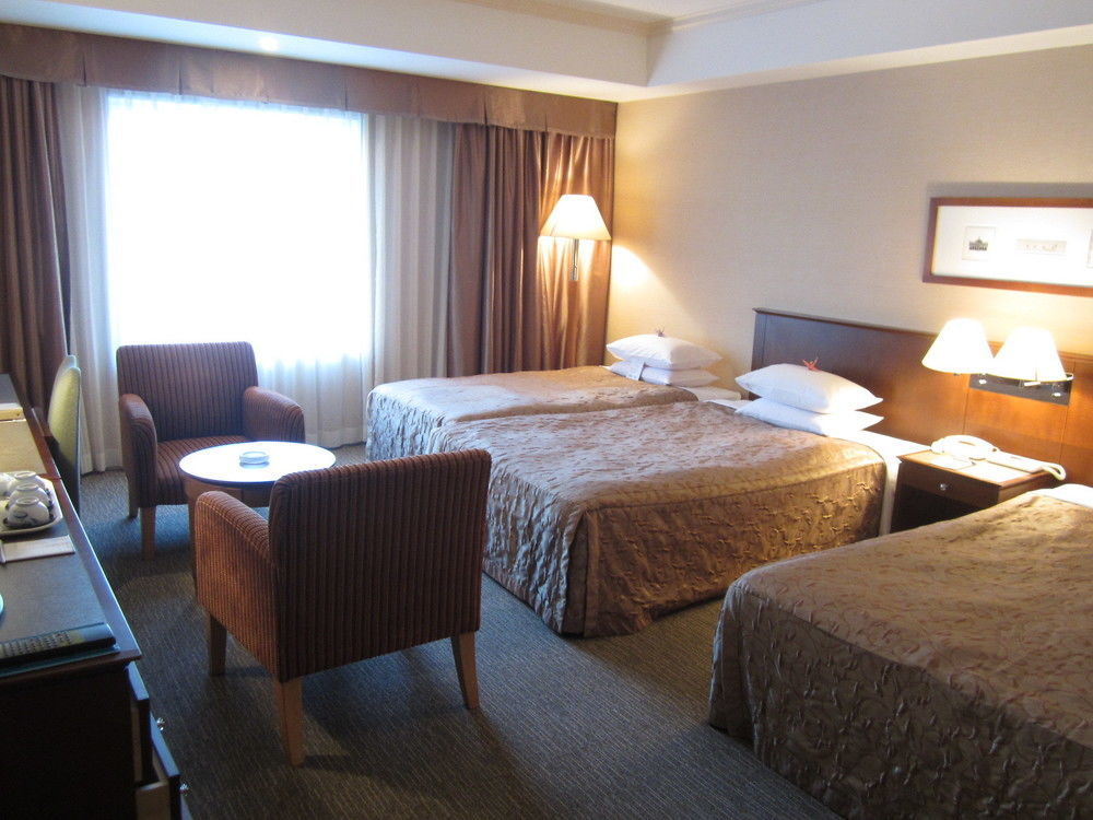 Rembrandt Hotel Ebina Bagian luar foto