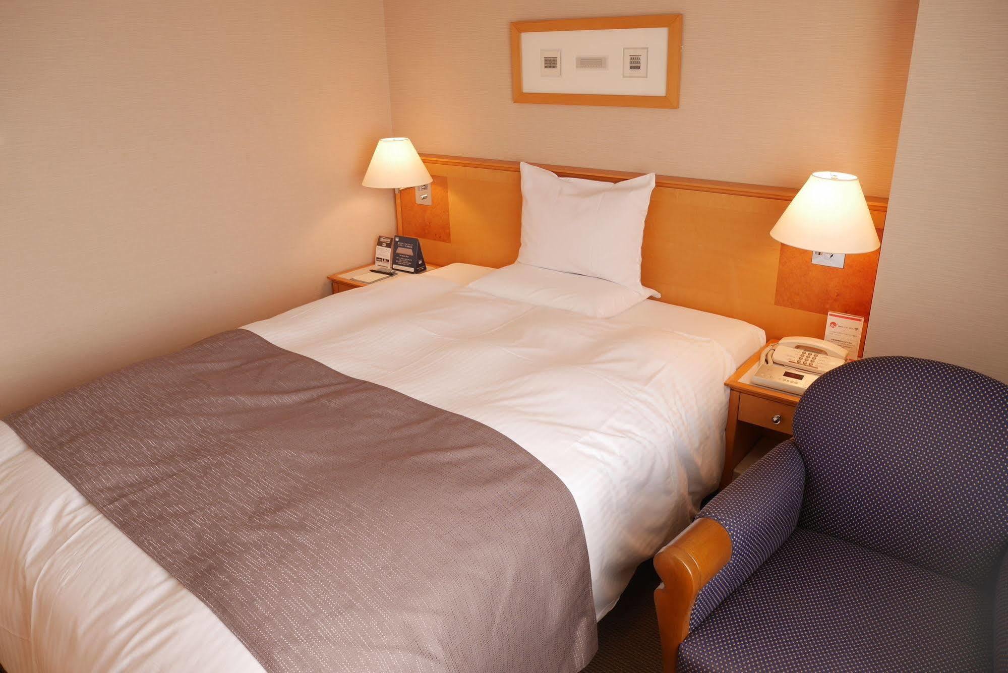 Rembrandt Hotel Ebina Bagian luar foto