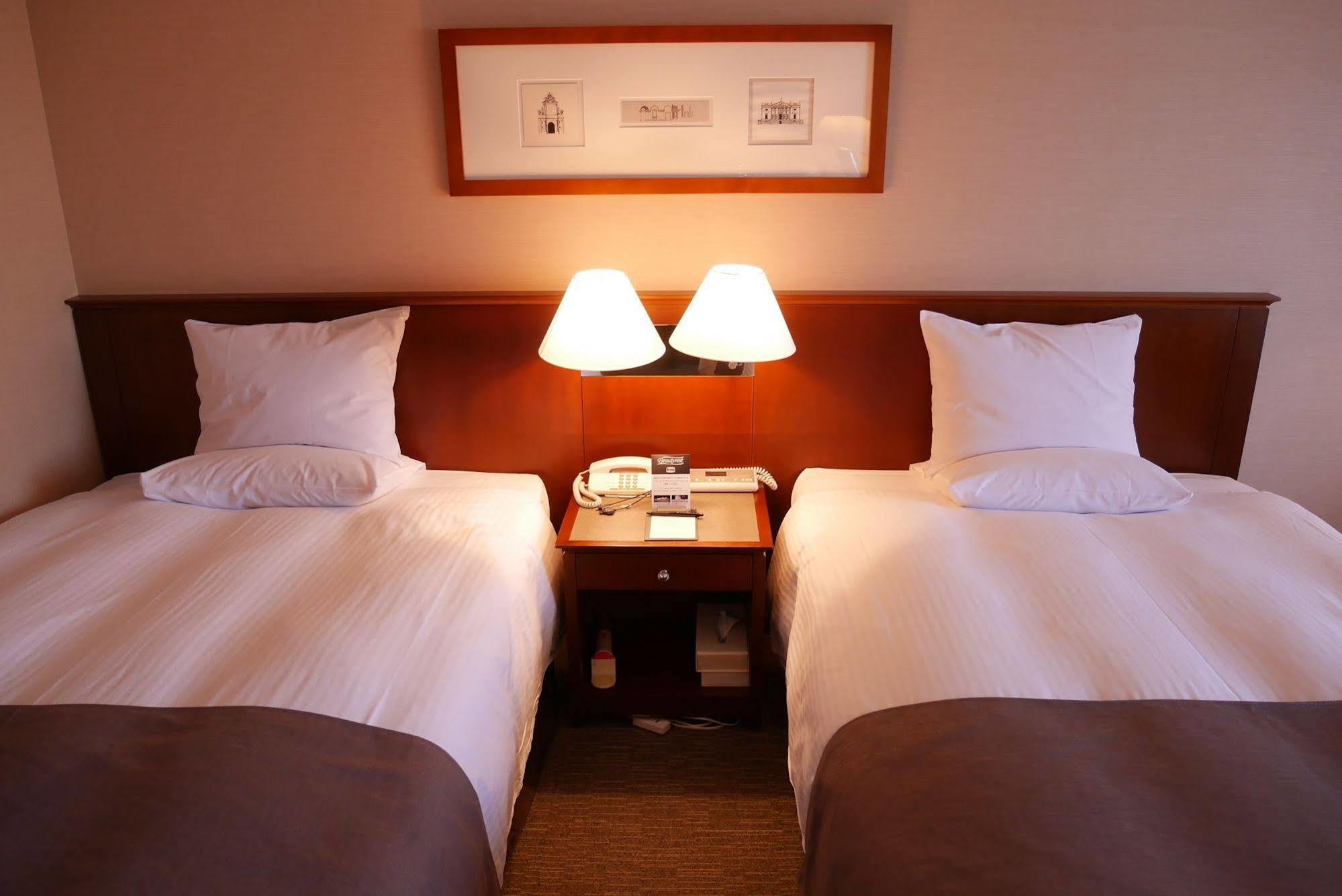 Rembrandt Hotel Ebina Bagian luar foto