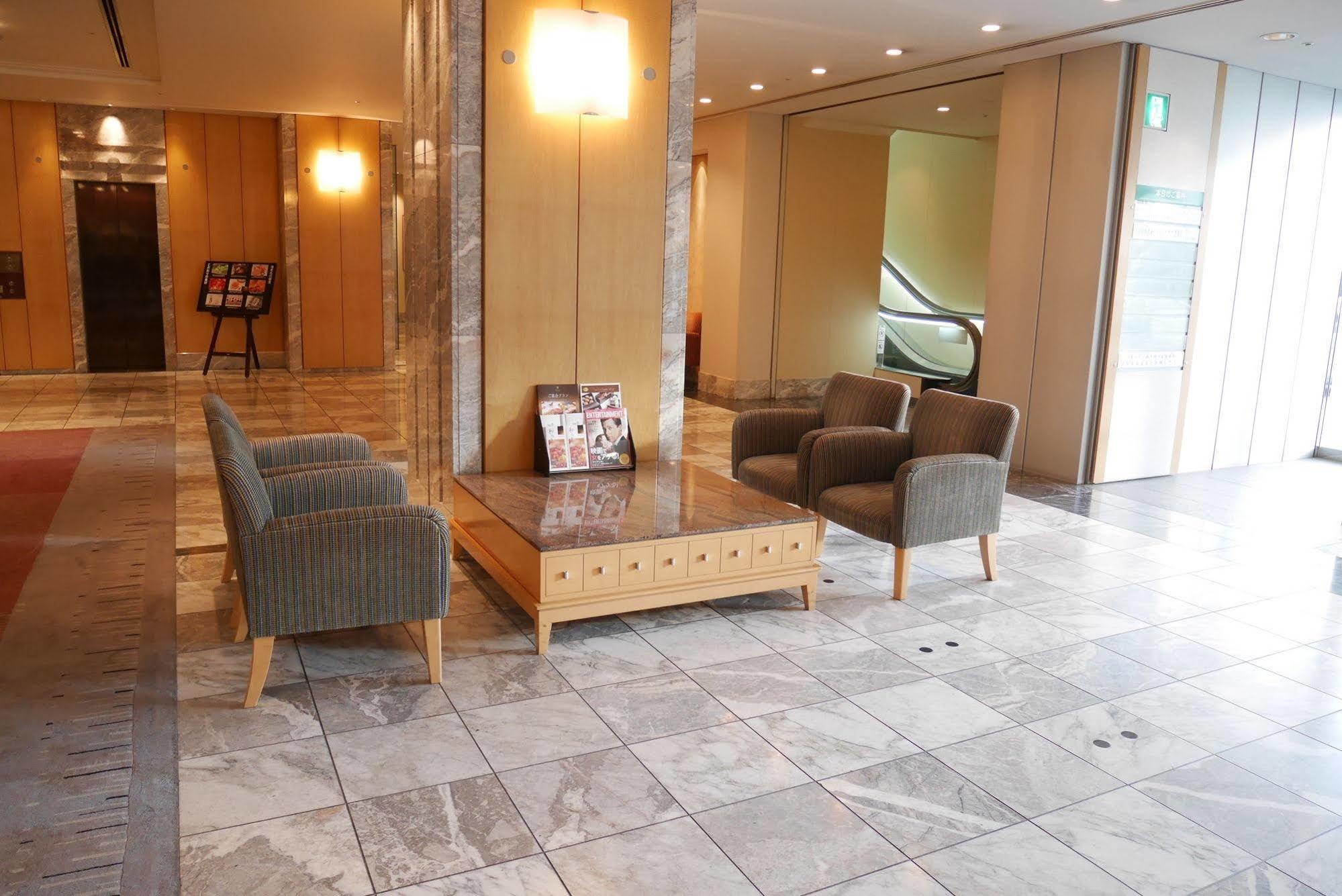Rembrandt Hotel Ebina Bagian luar foto