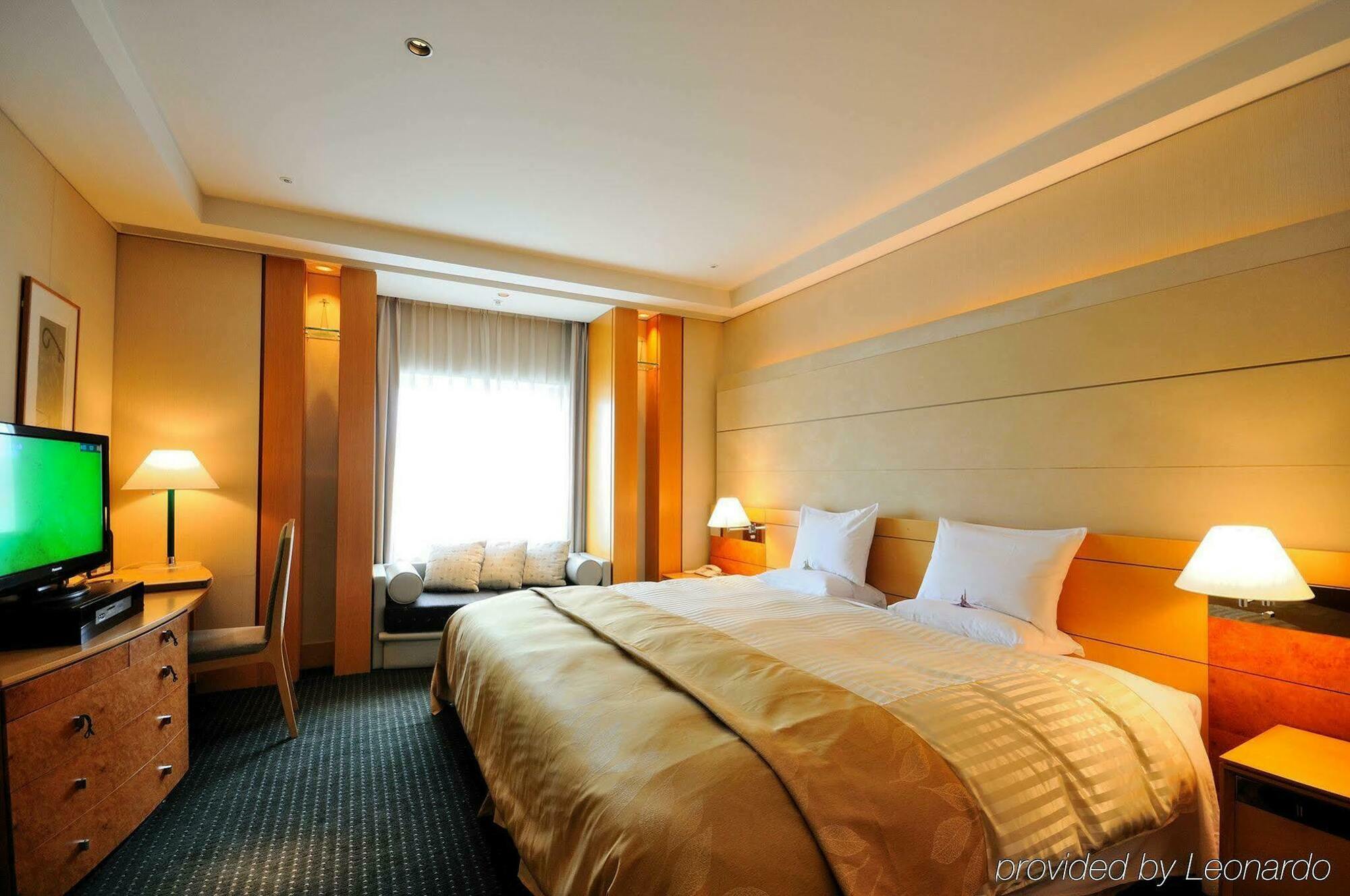 Rembrandt Hotel Ebina Bagian luar foto